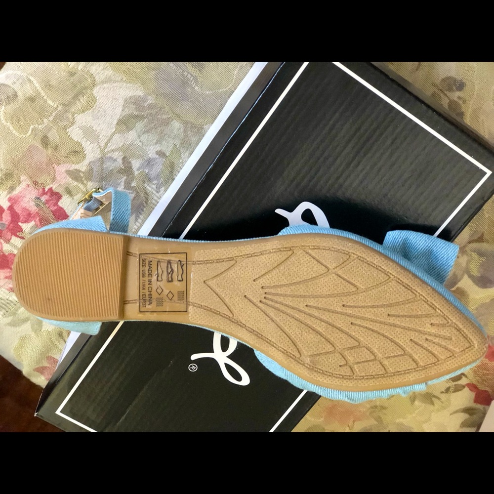 Denim Flats - Picture 3 of 4